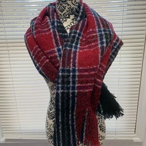 NWT Justin&Taylor Plaid Scarf Wrap